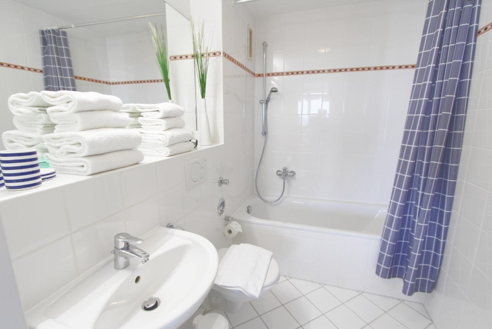 Duenenhof Zum Kronprinzen- Seestr 18, App 27 *
